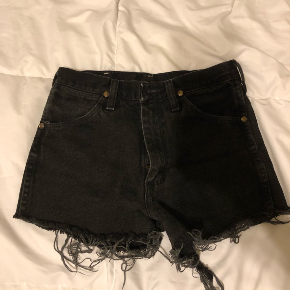 High rise - Black wrangler shorts